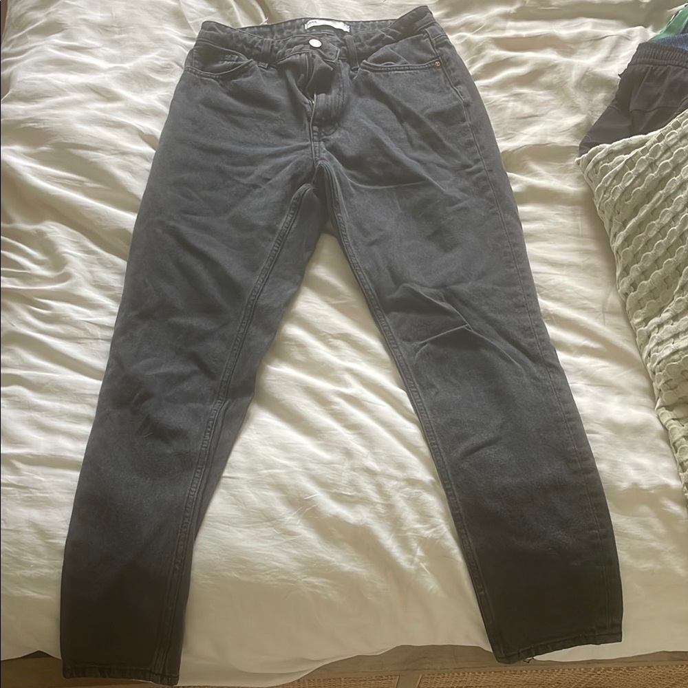 Zara Black Ankle Cropped Jeans